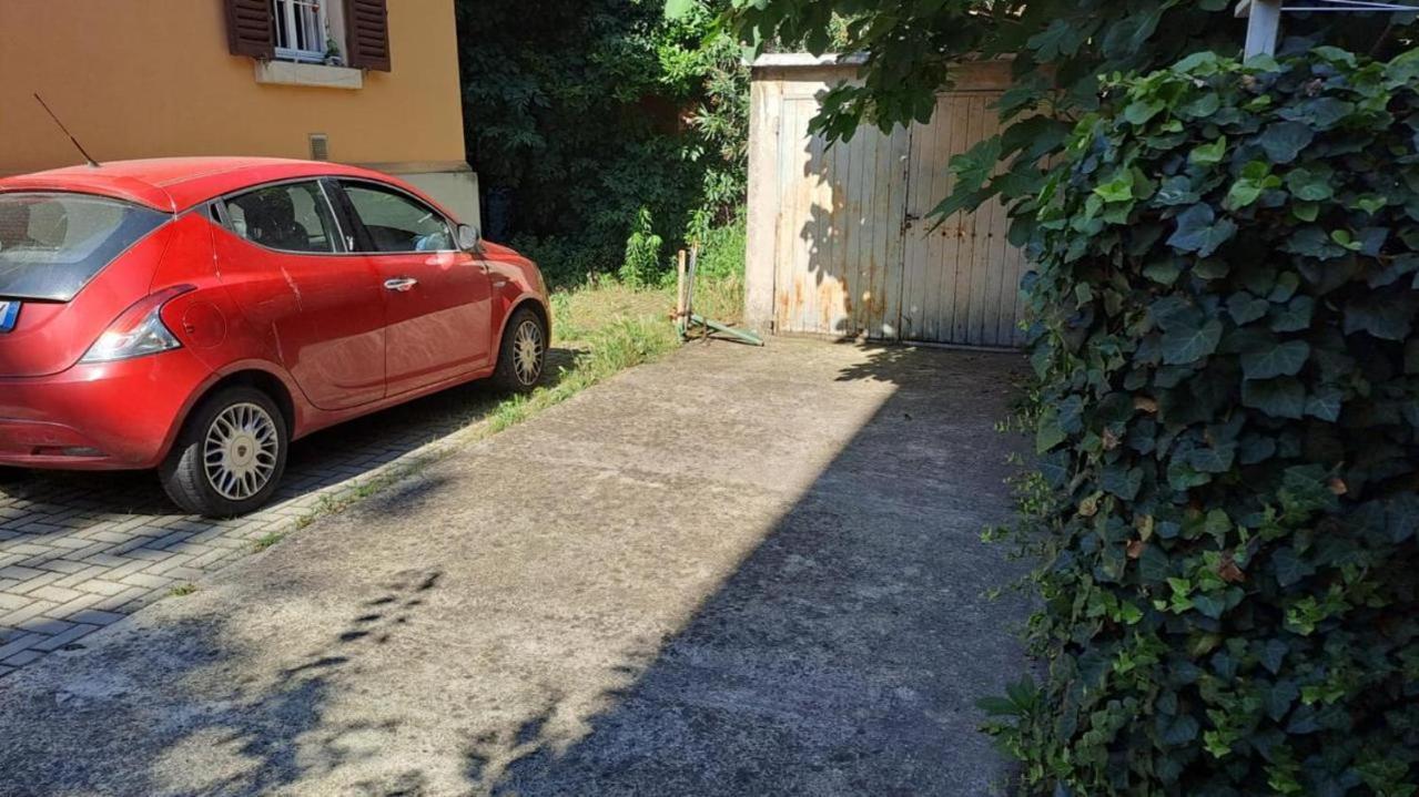 Fiera Bolognina - Komodo - Appartamento Completo Con Giardino E Parcheggio Privato Bolonha Exterior foto